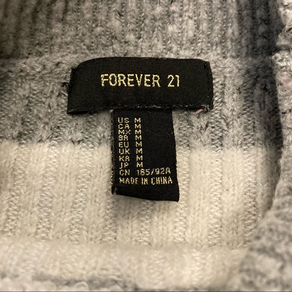 Forever 21 Grey & White Ribbed Knit Sweater - Picture 5 of 5